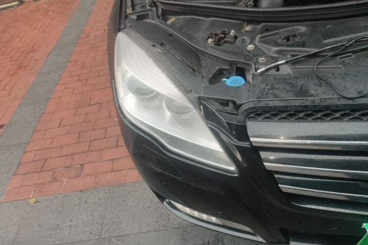 Used Mercedes-Benz R-Class 2011 R 300 L Business Model