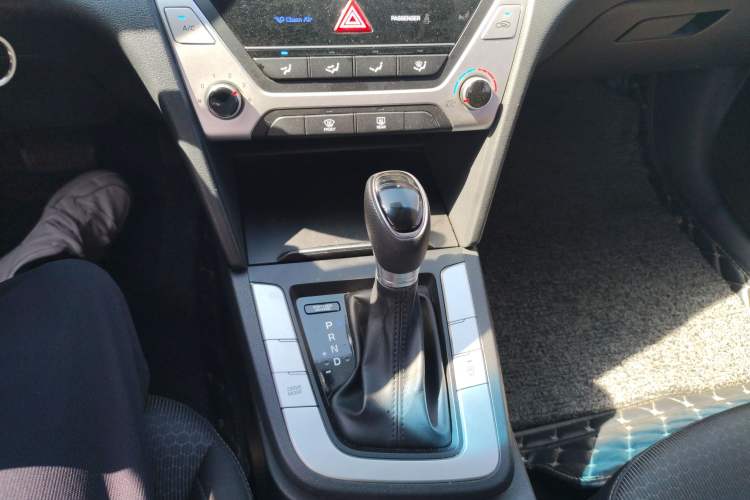 Used Hyundai Elantra (6th Generation / Lingdong) 2016 1.6L Automatic ZhiXuan – Elite Version
