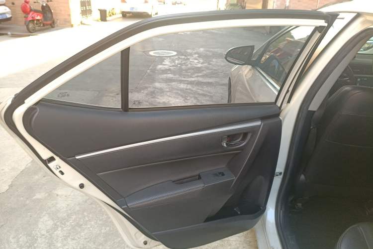 Used Toyota Levin 2014 1.8V CVT Luxury Edition Left Rear Door Interior