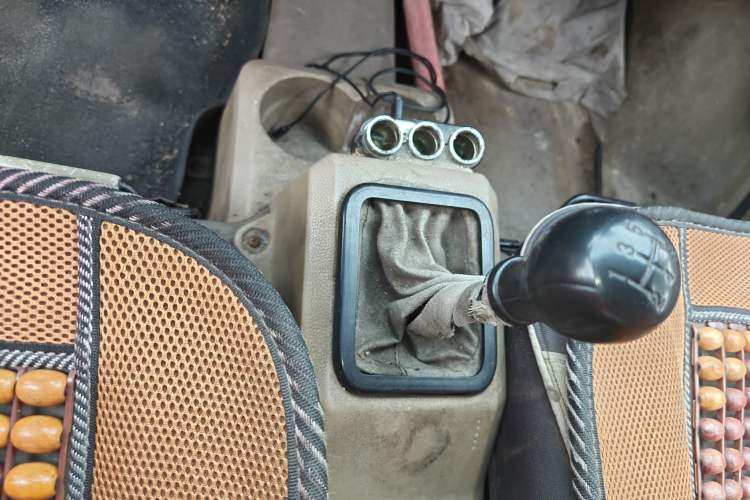 Used Dongfeng Xiaokang C37 2012 1.4L Entrepreneur II Type DK13-06 Gear Lever