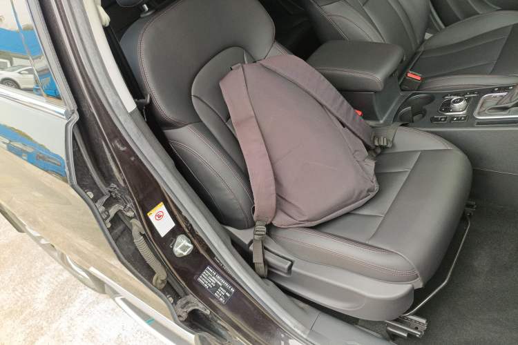 Used Haval H6 Coupe 2019 1.5T Automatic Two-Wheel Drive Ultra-Luxury Smart Connectivity Version China V Emission Standard
