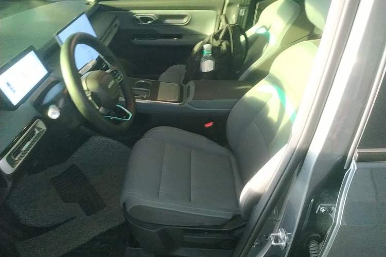 Used AION Y 2025 Plus 510 Enjoy Edition
