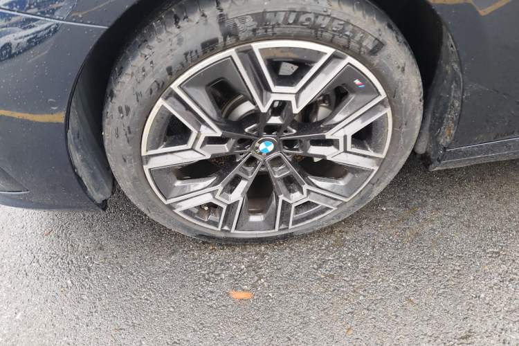 Used BMW 5 Series 2025 530Li Luxury Edition M Sport Package
