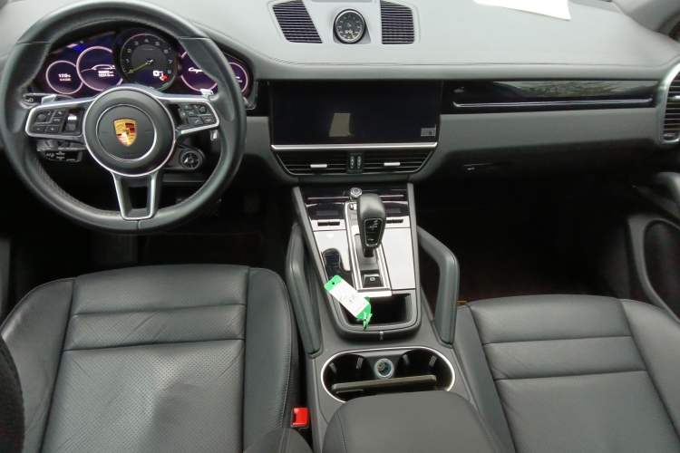 Used Porsche Cayenne E-Hybrid 2021 Cayenne E-Hybrid 2.0T Center Console