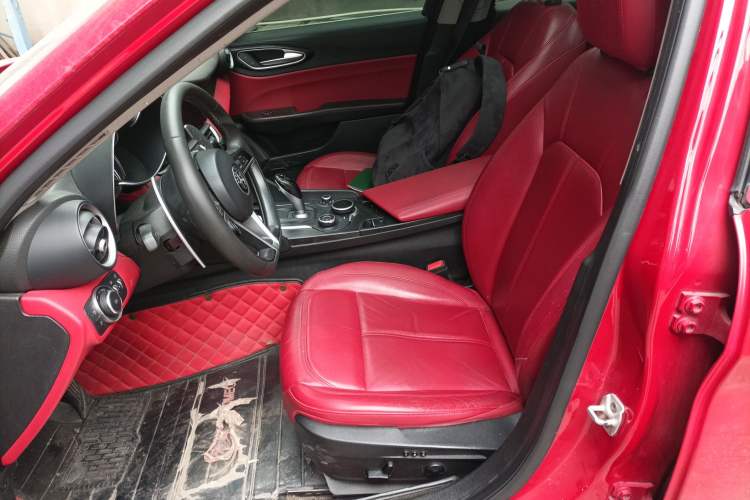 Used Alfa Romeo Giulia 2017 2.0T 280HP Luxury Edition