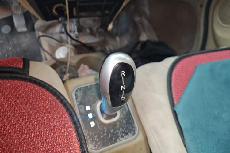 Used Dongfeng Xiaokang EC36 2018 Standard Model Camel Battery Gear Lever