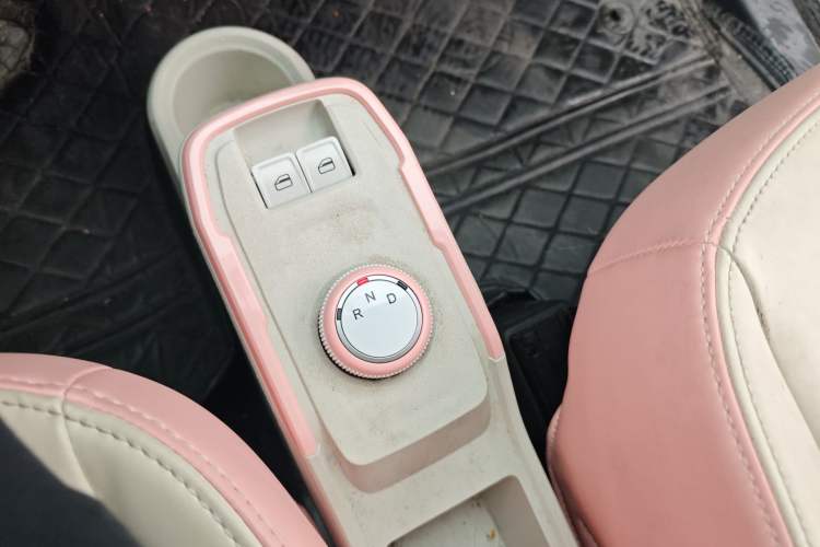 Used Chery QQ Ice Cream 2022 Taohuanxi Fragrant Peach Model