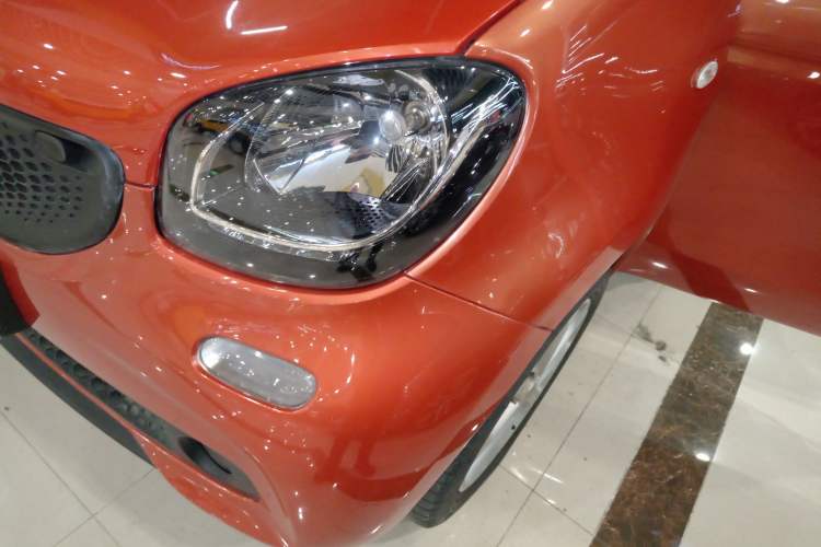 Used smart forfour 2016 1.0L 52 kW Dynamic Edition