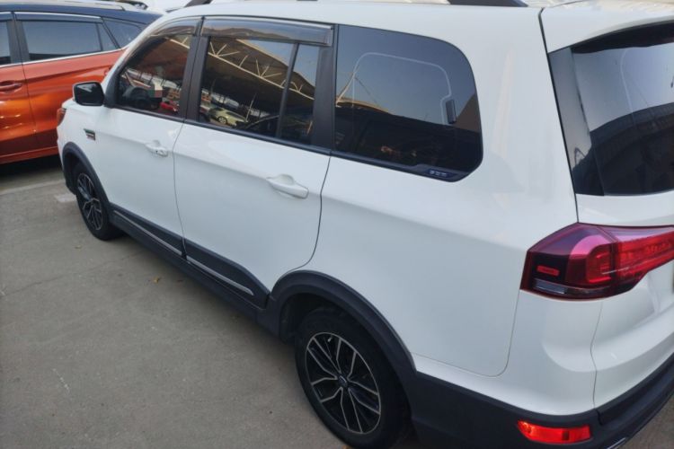 Used SWM X3 2021 1.5L Manual Comfort Version 7 Seats
