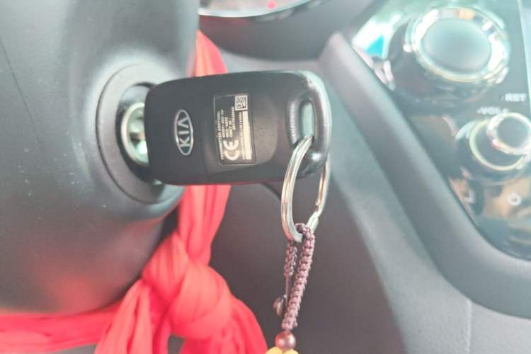 Used Kia K2 2012 Sedan 1.4L MT GLS Commemorative Edition