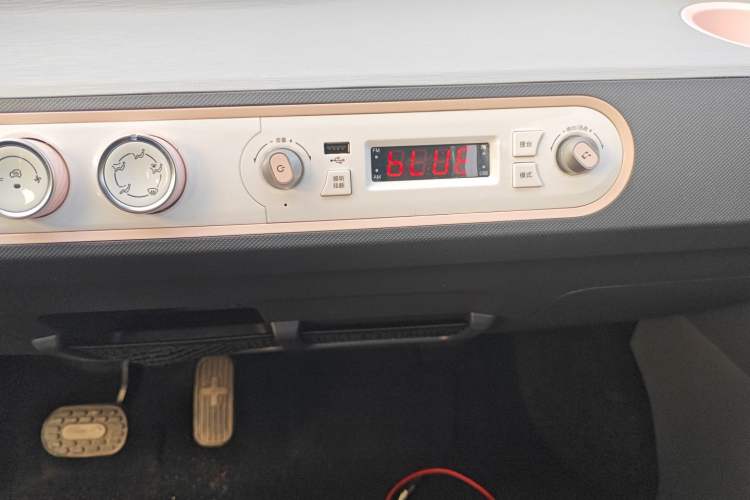 Used Wuling Hongguang MINIEV 2021 Macaron Fashion Edition Lithium-Ion Battery