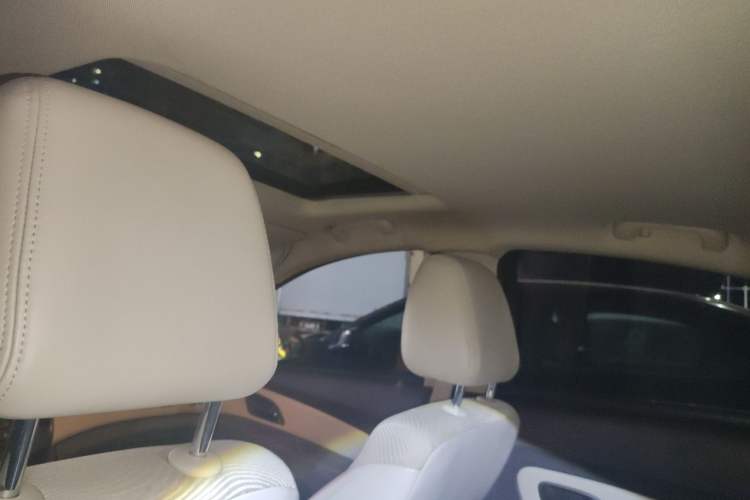 Used Chevrolet Cruze 2015 1.5L Classic SE AT Headliner