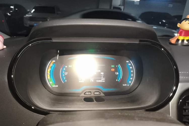 Used Chery Little Ant 2022 Sweet Pink Edition Half-Sugar Version Lithium Iron Phosphate 29.2 kWh 30 kW 301 km