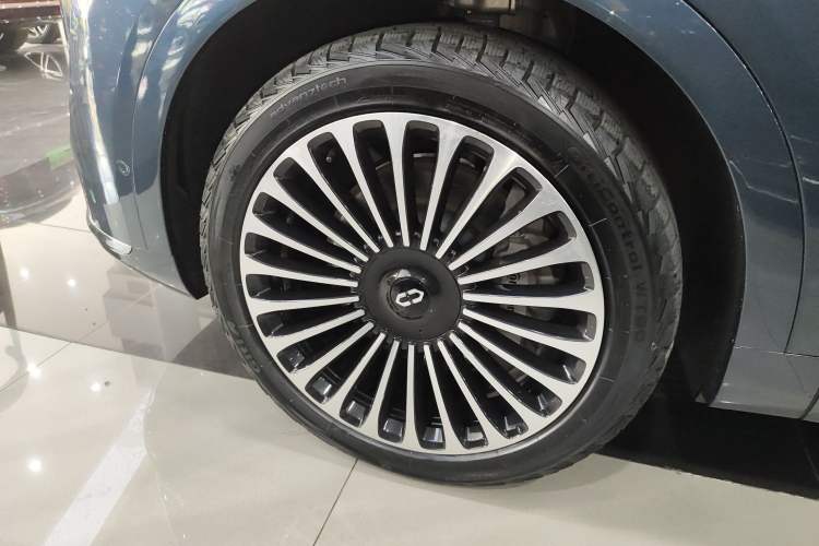 Used Hima AITO M9 2024 Range-Extended Ultra Version 42 kWh 6-Seater Model
