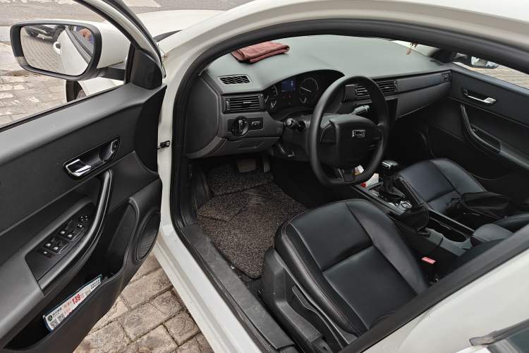 Used Qoros 3 2018 Sedan 1.6L Automatic Leading Model