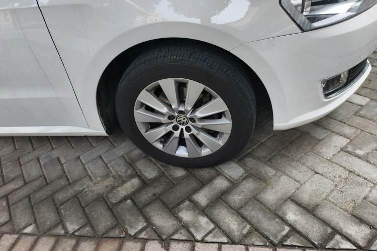 Used Volkswagen Lavida 2013 Revised Version 1.4 TSI DSG Comfort Edition
