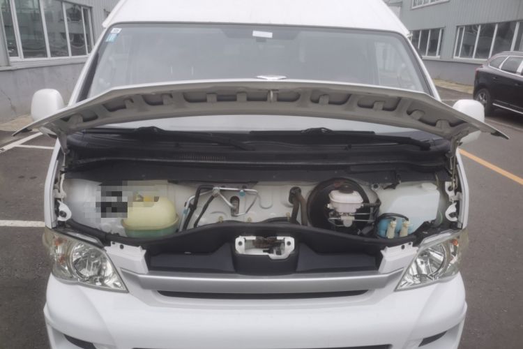Used Jinbei Hiace 2018 2.4L Dashishi L Manual 14-Seater Luxury Version 4RB2