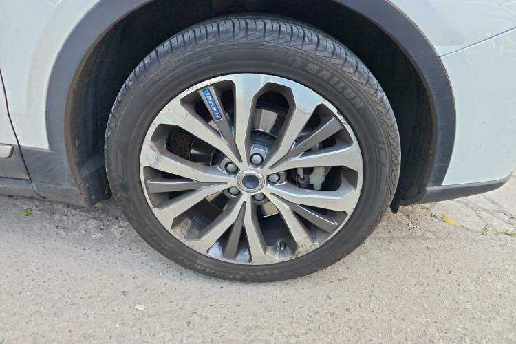 Used Haval H7 2016 Blue-Label H7 2.0T Automatic Luxury Model Right Front Wheel Hub