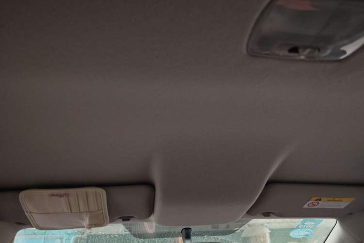 Used Honda Fit 2016 1.5L LX CVT Comfort Model Headliner