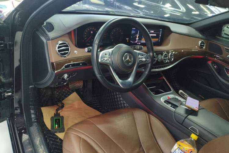 Used Mercedes-Benz S-Class 2019 S 320 L Prestige Edition Center Console