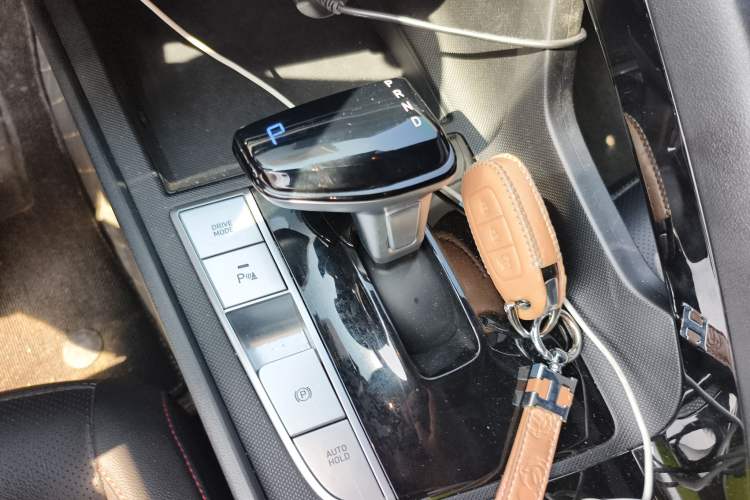 Used Hyundai Elantra 2022 1.5L CVT 20th Anniversary Edition
