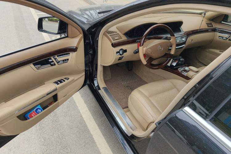 Used Mercedes-Benz S-Class 2012 S 400 L HYBRID Grand Edition Driver Seat