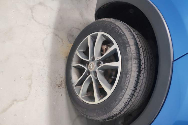 Used Hanteng X5 2018 1.5T Manual Luxury Edition Right Rear Wheel Hub