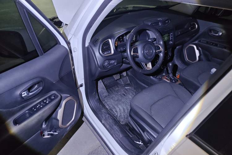 Used Jeep Renegade 2017 180T Automatic Jingneng Edition
