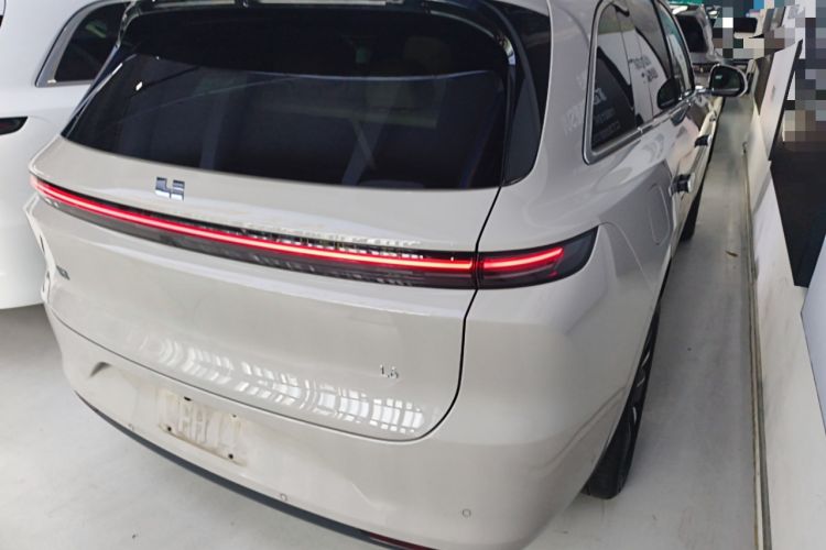 Used Li Auto L6 2025 Pro Smart Refresh Edition Rear Right 45 Deg