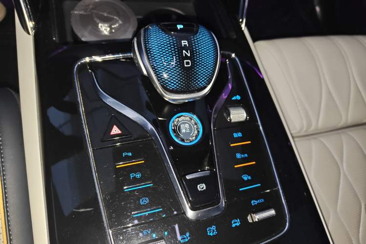 Used BYD Tang New Energy 2022 DM-p 215 km All-Wheel-Drive Deluxe Model