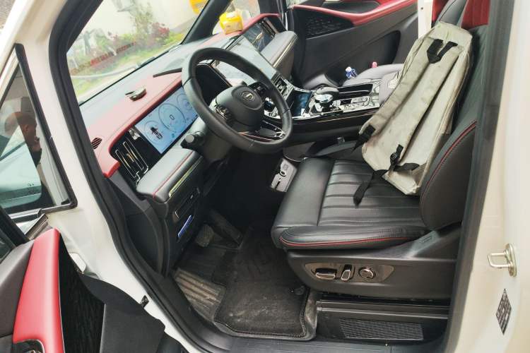 Used GAC Trumpchi M8 2023 Zongshi Series 400T Flagship Edition Left Front Seat