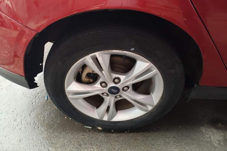 Used Ford Focus 2012 Hatchback 1.6L Automatic Fashion Edition
