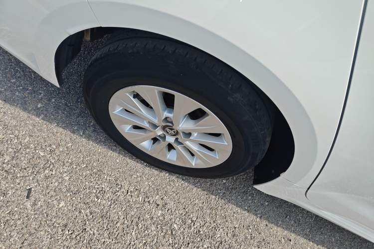 Used Toyota Corolla 2022 Dual-Motor 1.8L E-CVT Pioneer Edition Exterior 5