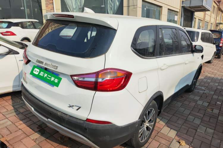 Used SWM X7 2020 2.0L Manual Champion Edition 7 Seats
