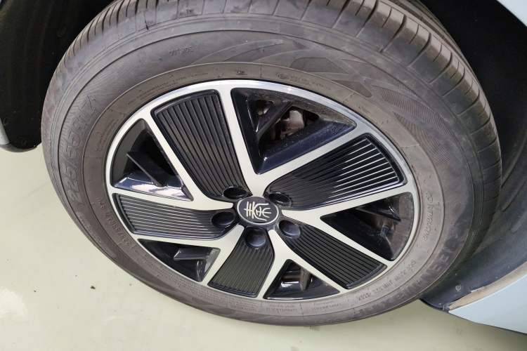 Used BYD Qin L 2025 DM-i Smart Drive 120KM Superior Model
