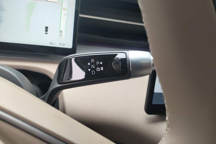 Used XPeng X9 2025 740 Ultra-Long Range Max
