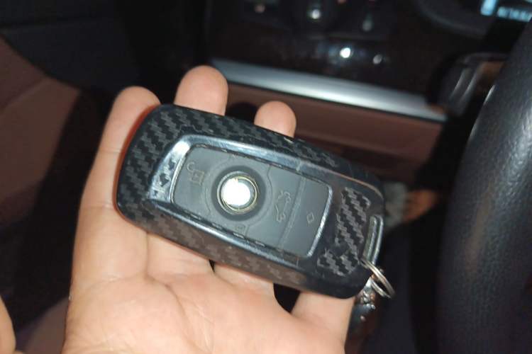 Used BMW 5 Series GT 2014 528i Leading Model Vehicle Key