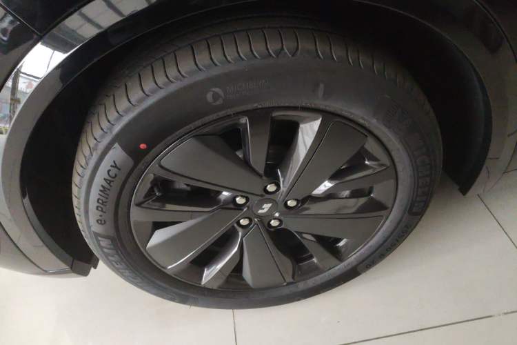 Used Li Auto L8 2025 Pro Smart Refresh Edition