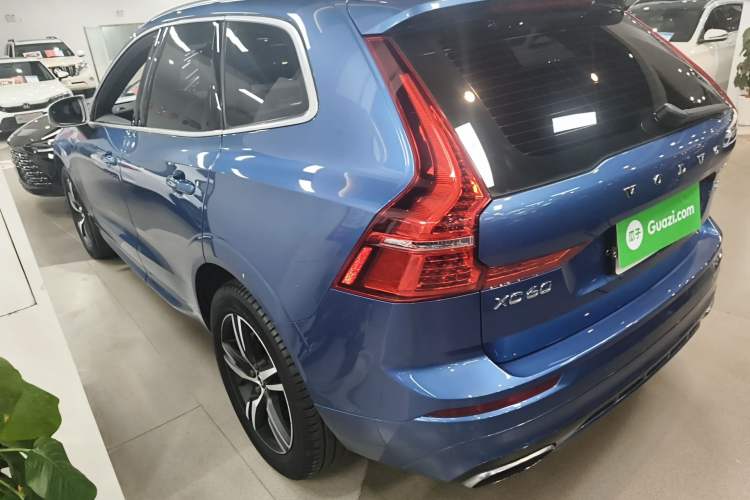 Used Volvo XC60 2018 T5 4x4 Smart & Sporty Edition Exterior 2