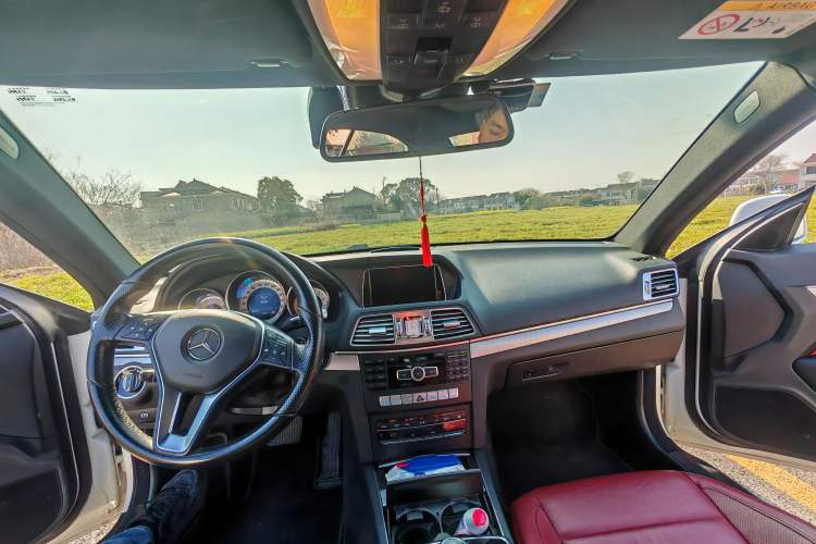 Used Mercedes-Benz E-Class 2014 E 260 Coupe Headliner