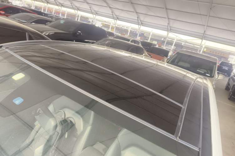 Used Mercedes-Benz B-Class 2015 B 200 Fashion Model Roof