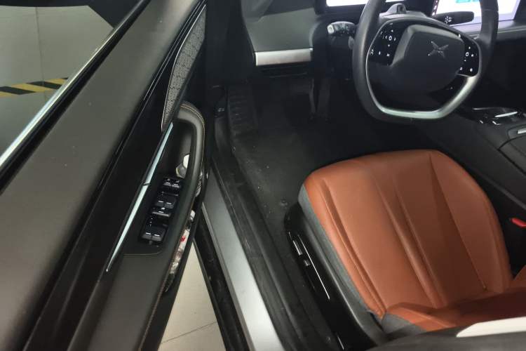 Used XPeng P7 2022 480 Standard Range Smart Drive Edition Driver Seat