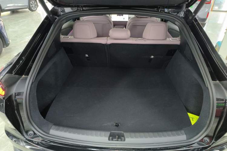 Used ONVO L60 2025 Model—60 kWh Rear-Wheel-Drive Version
