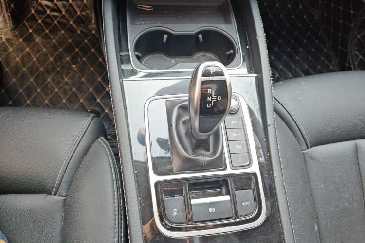 Used BYD Song MAX 2019 1.5T Automatic Smart Connect Ruiyi Sunroof Model 7 Seats China V Emission Standard
