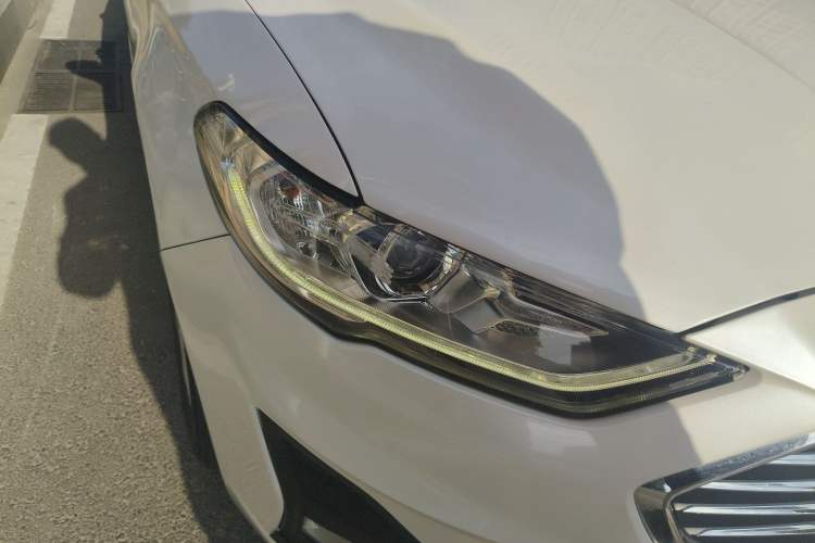 Used Ford Mondeo 2018 EcoBoost 180 Smart Control Fashion Model China V Standard