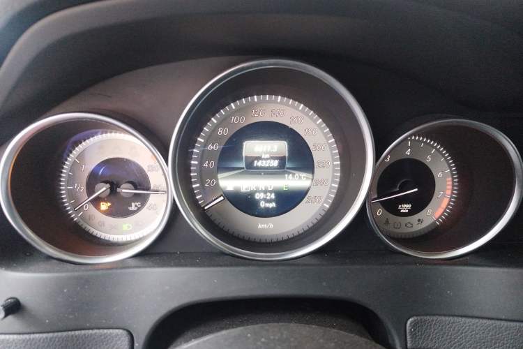 Used Mercedes-Benz C-Class 2013 C 260 CGI Elegant Model Instrument Cluster