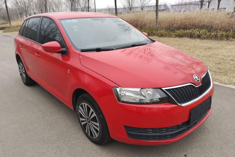 Used Skoda Rapid Spaceback 2014 1.6L Manual Enjoyment Edition