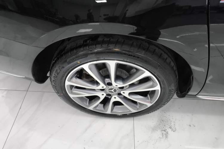 Used Mercedes-Benz E-Class 2018 E 200 L
