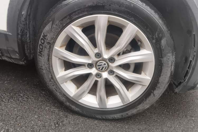 Used Volkswagen T-ROC 2019 230TSI DSG Two-Wheel-Drive Advanced Version China VI Standard
