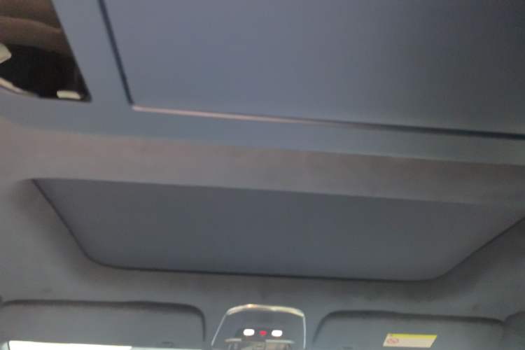 Used Zeekr 009 2024 Six-Seat Executive Version 4WD 108 kWh
